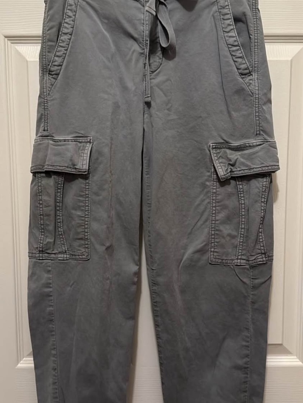 American Eagle Outfitters Gray Cargo Joggers